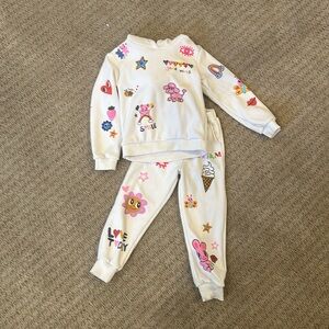 ‘Sticker’ matching sweatsuit